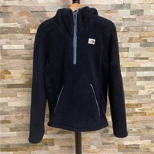 The North Face  Navy Blue Men’s Cabin Fleece Quarter Zip Pullover Size Small